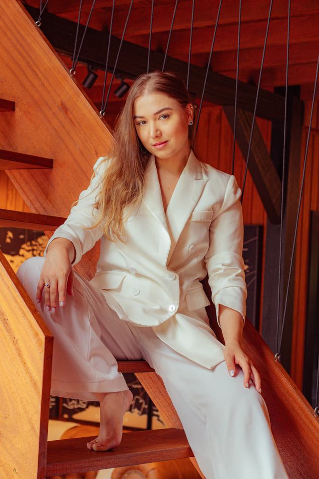 Larissa Schnvirch na Cabana NS