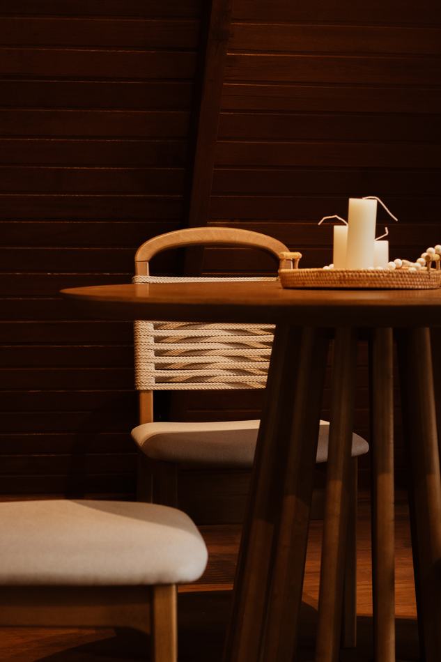 Detalhe da mesa de jantar Cabana NS